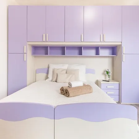 Alessia's Flat- Veneziano 2 * ميلان